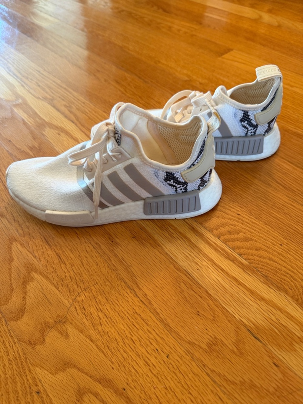 Adidas NMD with snakeskin / cream and gray color sneakers - Picture 5 of 8